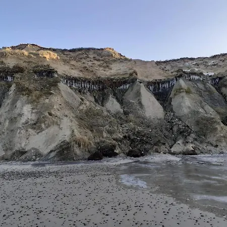 12 Person In Lokken-by Traum