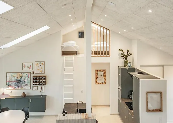 12 Person In Lokken-by Traum Nyaraló