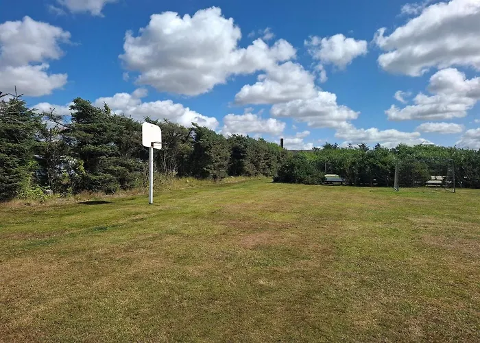 12 Person In Lokken-by Traum Nyaraló